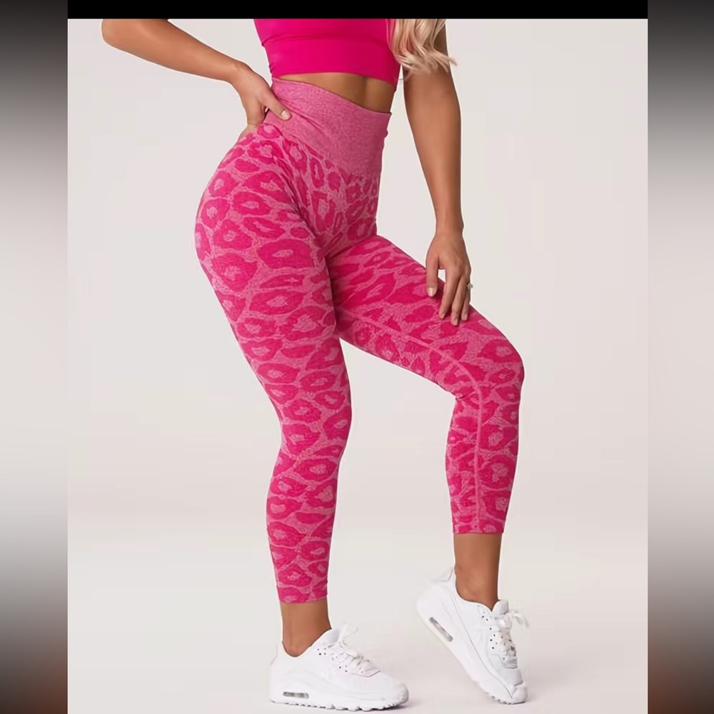 Brand New Pink Leopard Workout leggings - Large